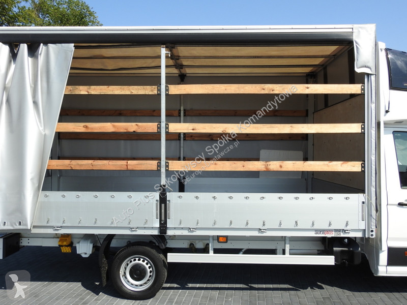 Samochód dostawczy Volkswagen  CRAFTER