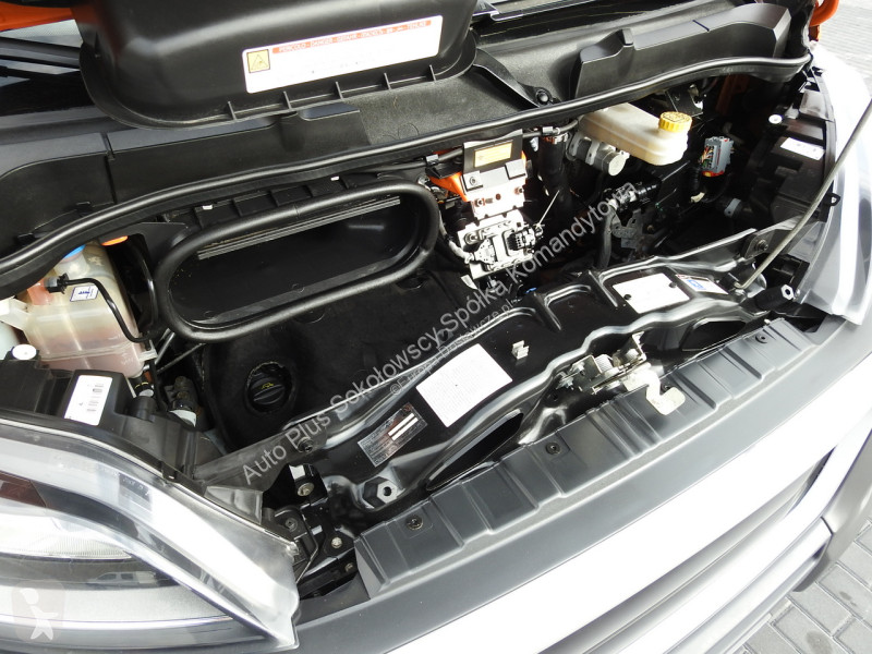 Samochód dostawczy Peugeot  BOXER