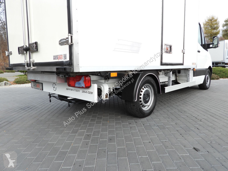 Samochód dostawczy Mercedes 23ASTER