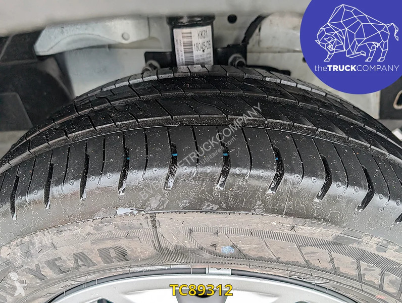 Véhicule utilitaire Ford L2H2 AUTOMATIC GEARBOX...