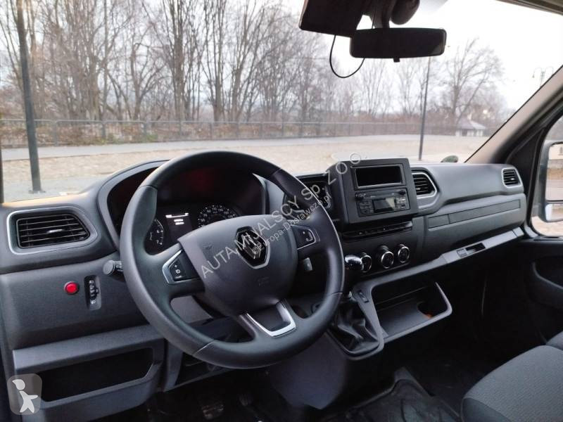 Samochód dostawczy Renault