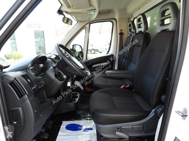 Samochód dostawczy Peugeot  BOXER
