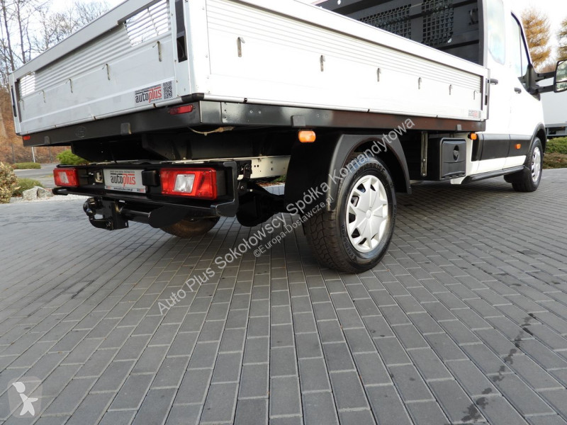 Samochód dostawczy Ford 4 x 4 TRANSIT