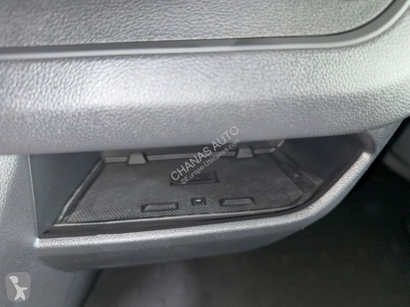 Véhicule utilitaire Renault L2H1 3T BLUE DCI...