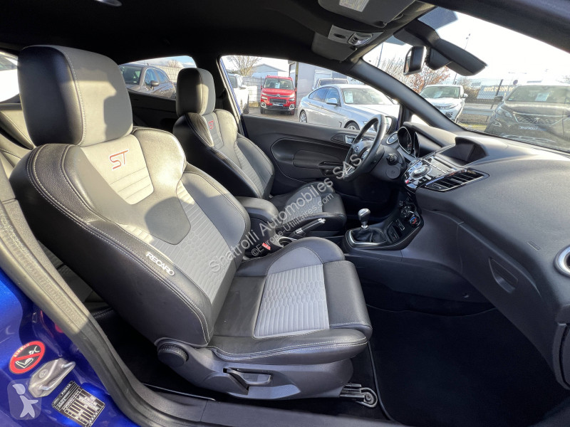 Véhicule utilitaire Ford IV 1.6 EcoBoost 182ch...