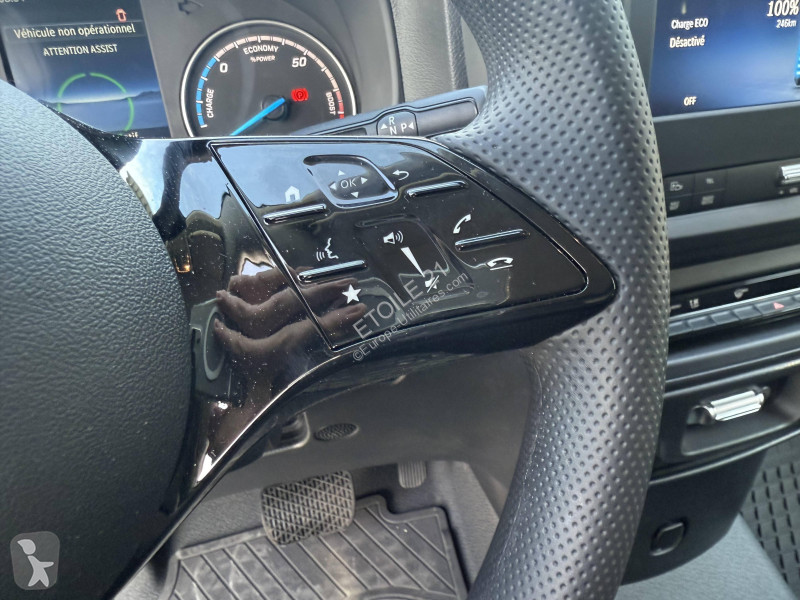 عربة نفعية Mercedes EVITO FOURGON 60 KWH LONG FWD