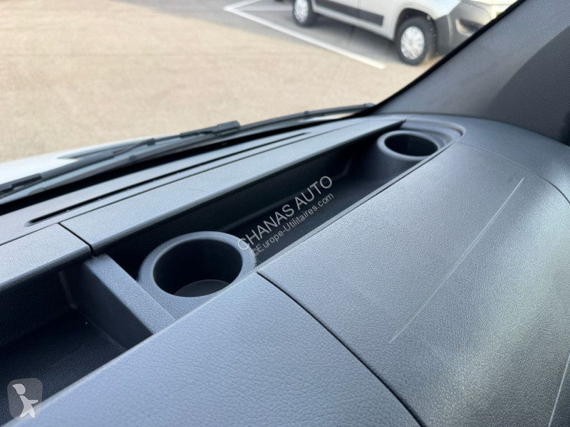 Véhicule utilitaire Mercedes 317 CDI 37 3.5T...