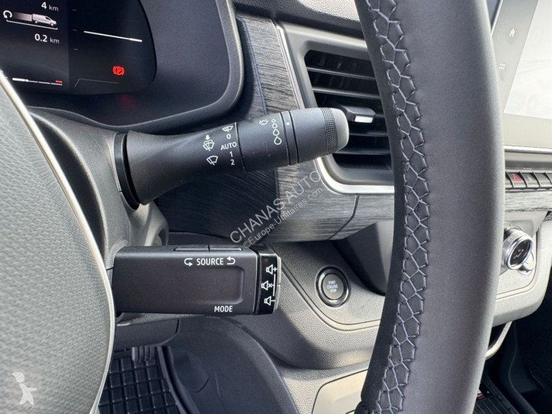 Véhicule utilitaire Renault L2H1 3T BLUE DCI...