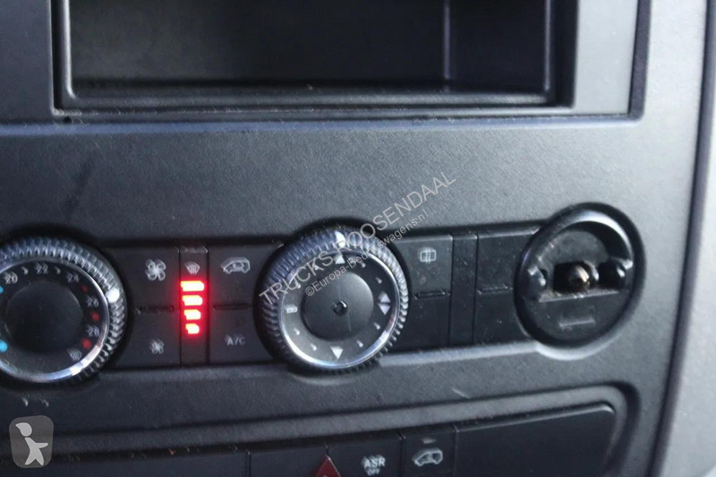 Mercedes 316 + THERMO KING van