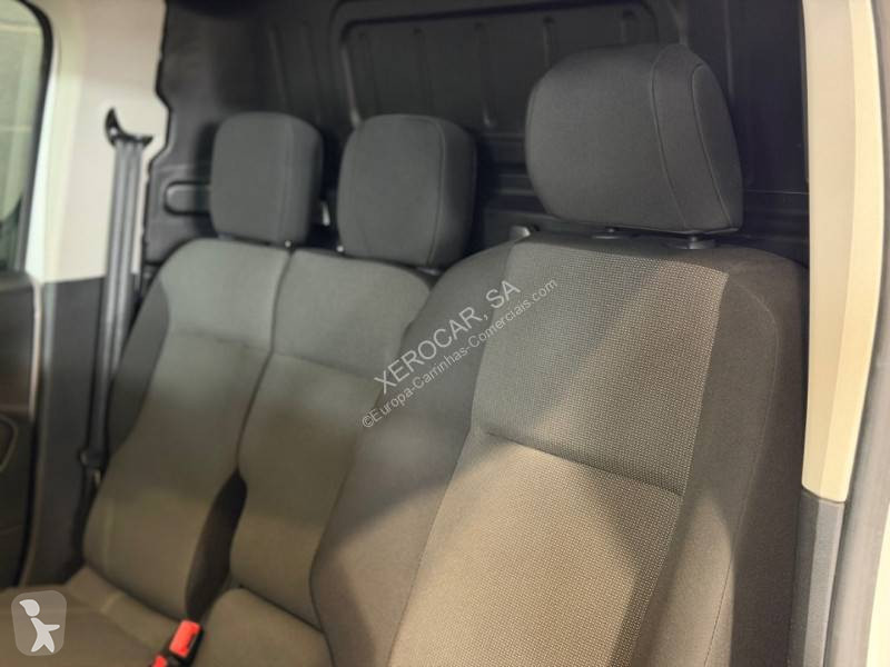 عربة نفعية Opel 1.5 CDTi 100HP 3L