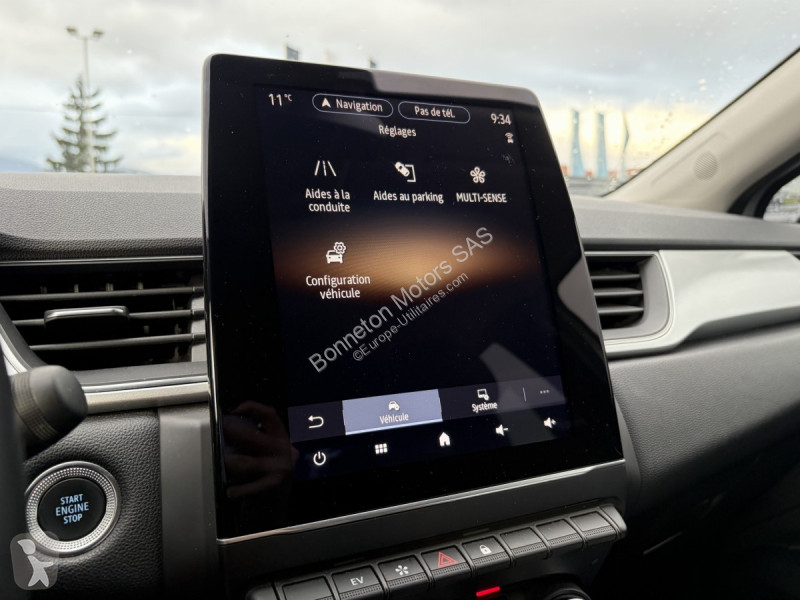 Samochód dostawczy Renault (2) techno E-Tech...