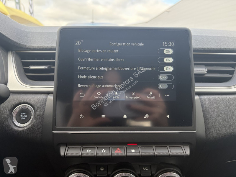 Samochód dostawczy Renault (2) Intens E-TECH...