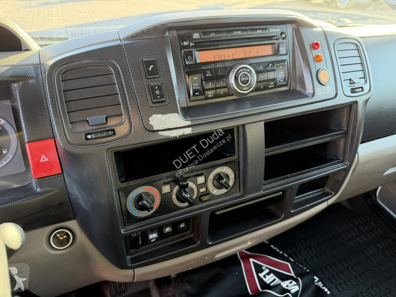 Furgoneta Nissan