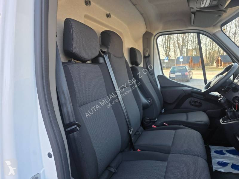 Samochód dostawczy Renault