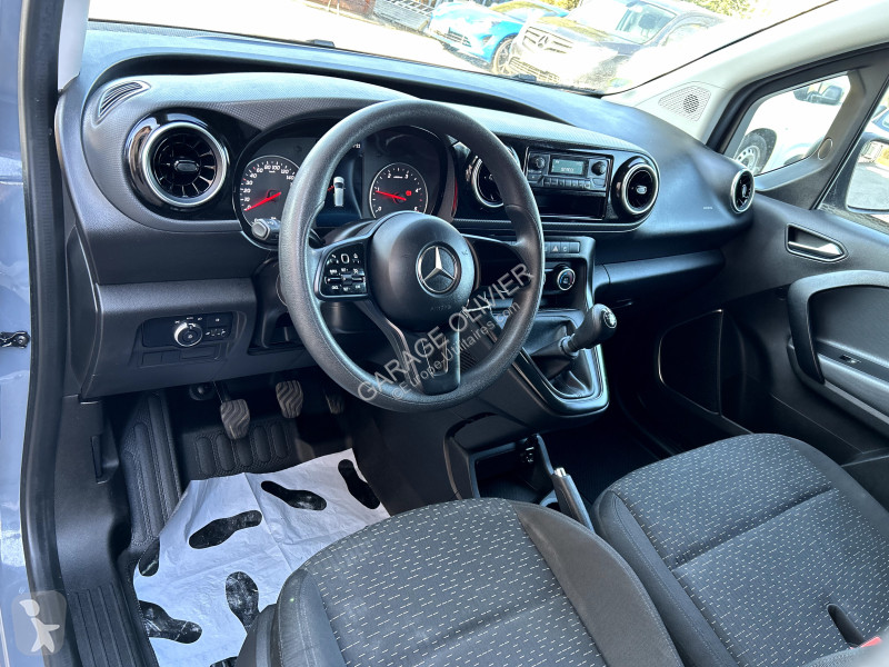 Véhicule utilitaire Mercedes Long 110 1.5 CDI...