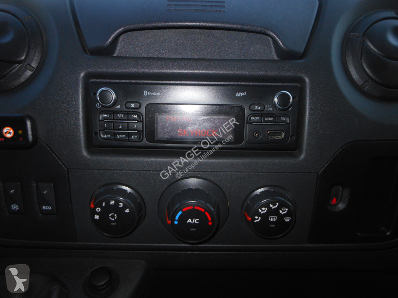 Véhicule utilitaire Renault Châssis Cabine...