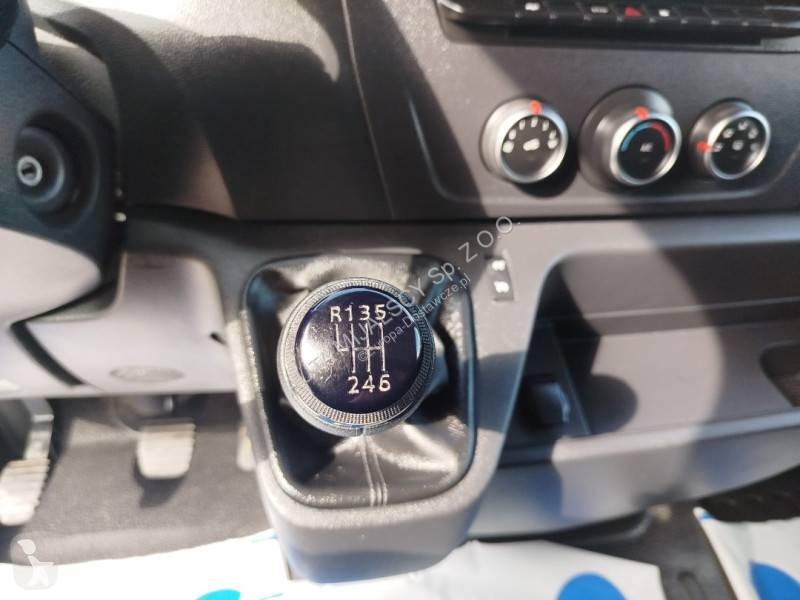 Samochód dostawczy Renault