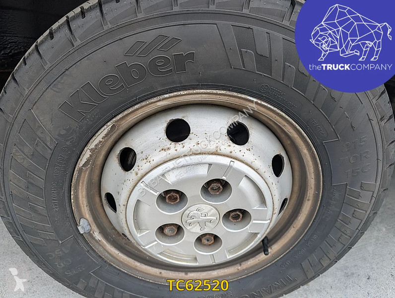 Furgoneta Peugeot 3t3 2l blue hdi 110 pack
