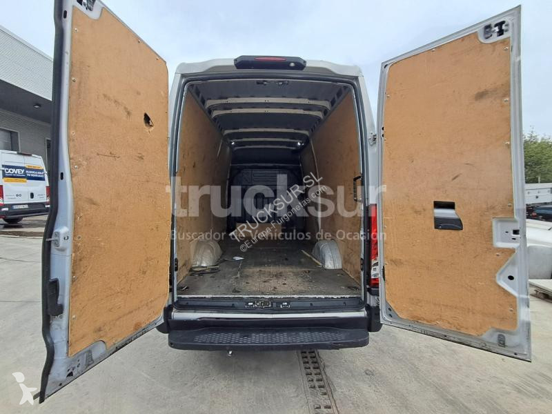 Furgoneta Iveco  DAILY 35S14 12M3