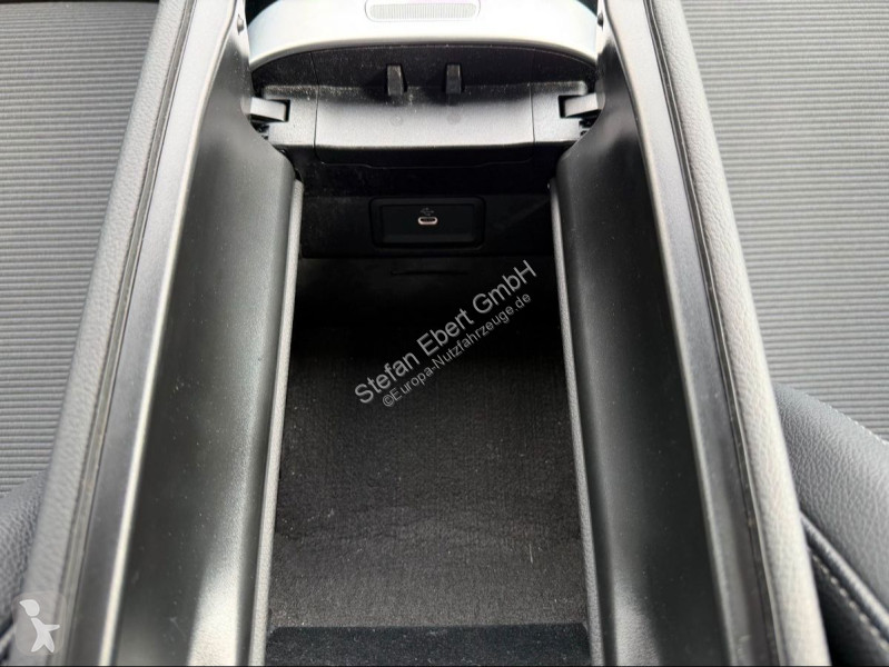 عربة نفعية Mercedes C 180 T Avantgarde...