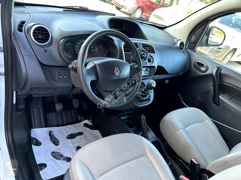 Véhicule utilitaire Renault Maxi Grand Volume...