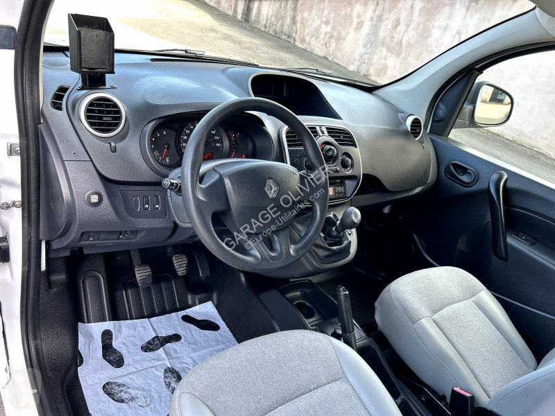 Лекотоварен автомобил Renault Maxi Grand Volume...