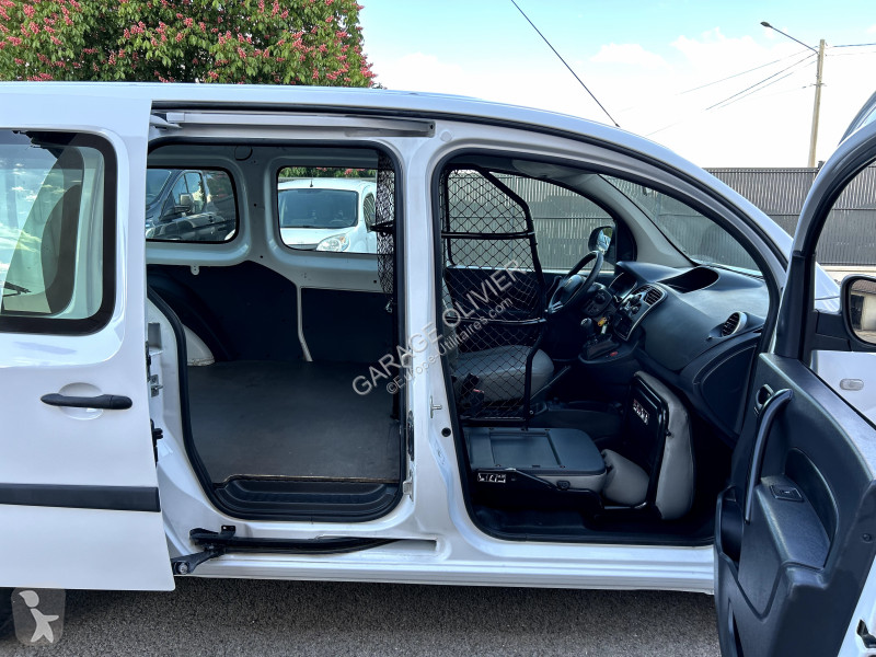 Véhicule utilitaire Renault Maxi Grand Volume...