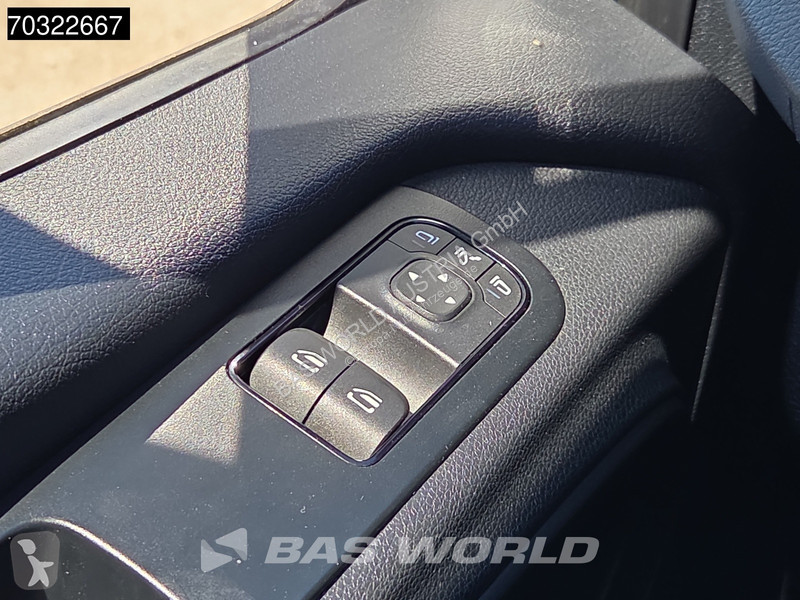 عربة نفعية Mercedes 215 CDI Automatik 150PS...