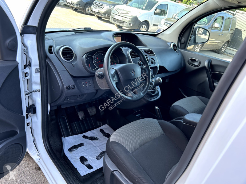 Véhicule utilitaire Renault 1.5 Blue dci 95...