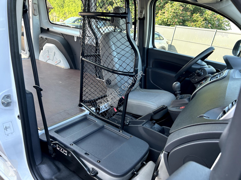Véhicule utilitaire Renault Maxi Grand Volume...