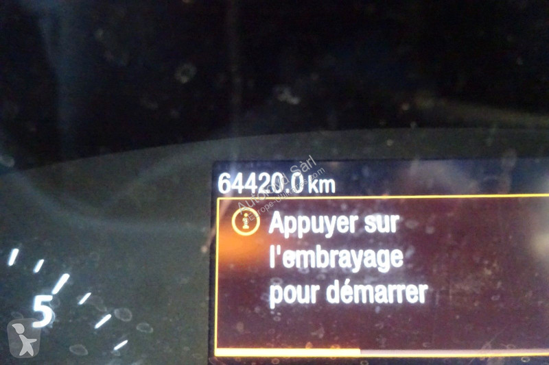 Véhicule utilitaire Ford FIESTA 1,0 I 95