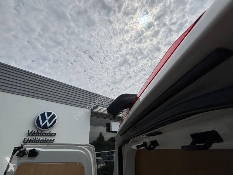 Volkswagen CRAFTER VAN 35 L3H3 2.0 TDI 177 CH van
