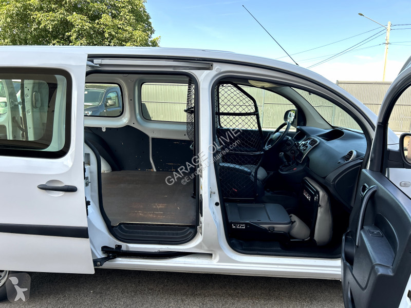 Véhicule utilitaire Renault Maxi Grand Volume...