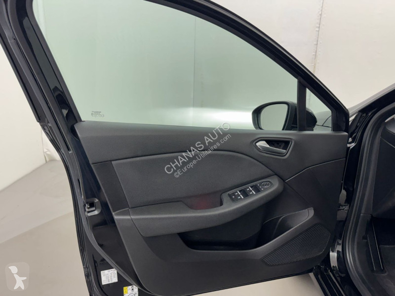 Лекотоварен автомобил Renault 1.0 TCe 100 Intens