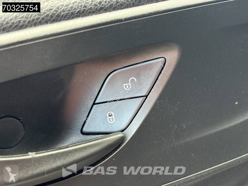 عربة نفعية Mercedes 215 CDI Automatik 150PS...