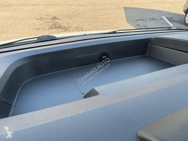Užitkové vozidlo Renault L2H2 2.3 dCi 150 9PL 9...