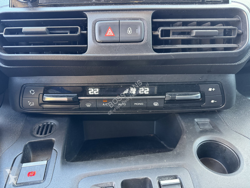 Furgoneta Toyota Comfort 50 kWh L1 Snelladen...