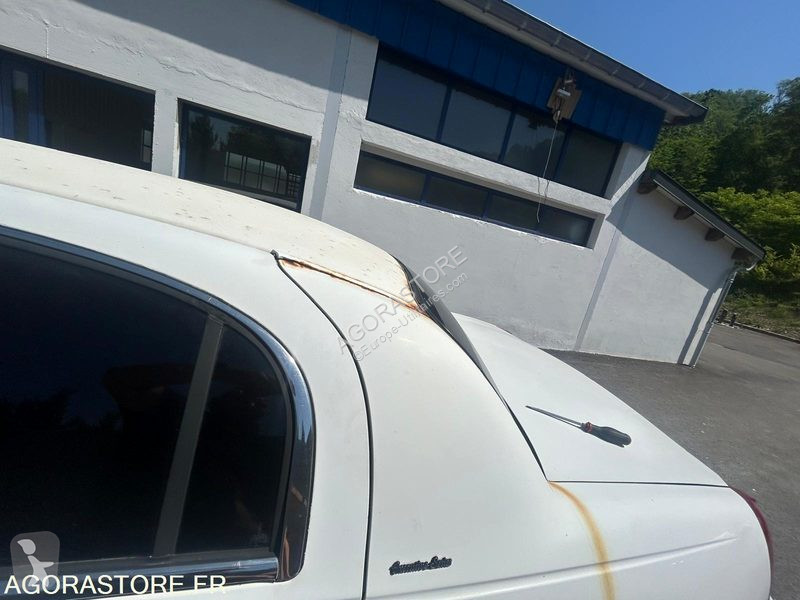 Véhicule utilitaire Lincoln Town car