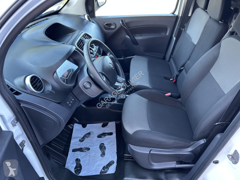 Véhicule utilitaire Renault 1.5 Blue dci 95...
