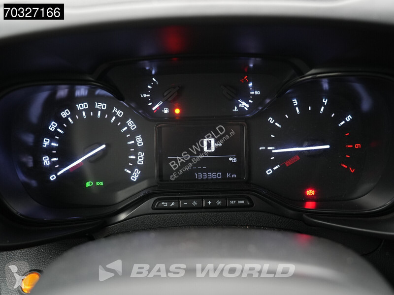 عربة نفعية Toyota Benzine L2H1 Navi Airco...