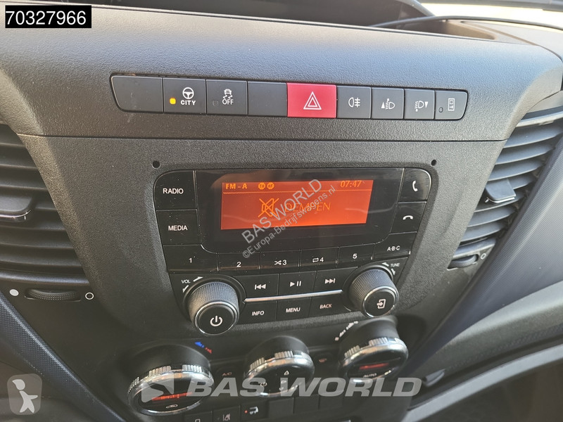 Furgoneta Iveco 72C18 3.0L Automaat 1000KG...