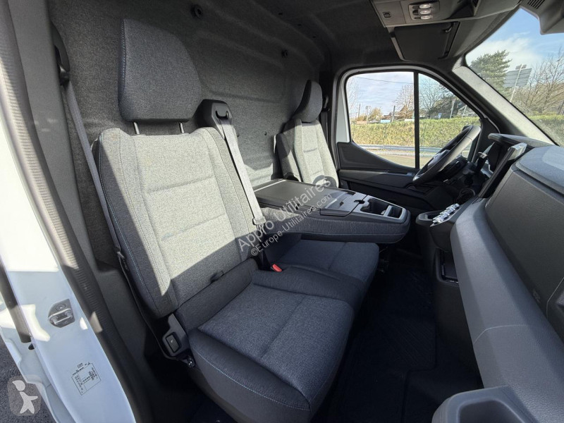 Véhicule utilitaire Nissan INTERSTAR 3.5t L3H2...