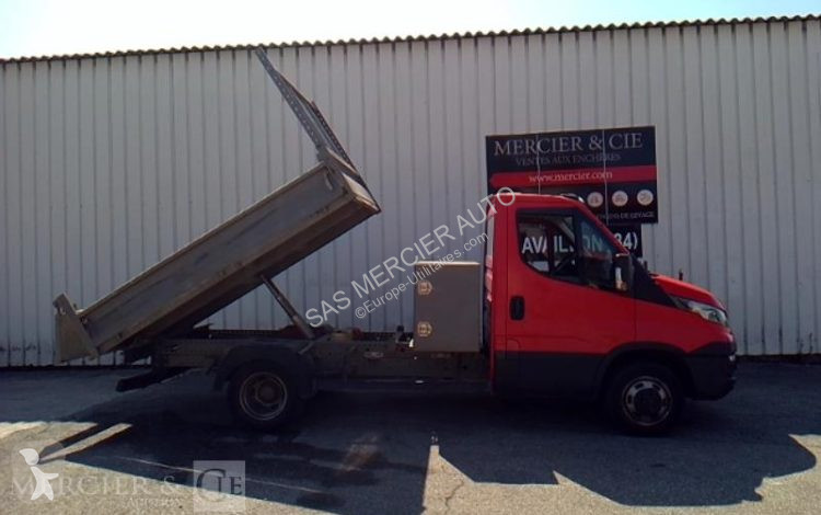 عربة نفعية Iveco