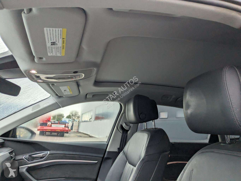 Véhicule utilitaire Audi