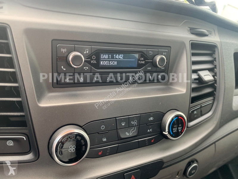 Samochód dostawczy Ford 2.0 TDCI...