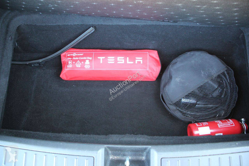 Furgoneta Tesla P85+