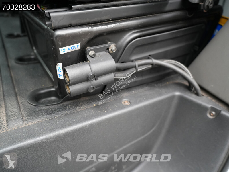 Véhicule utilitaire Renault Koelwagen L3H2...