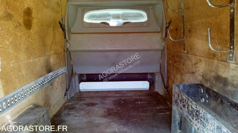 عربة نفعية Renault MASTER
