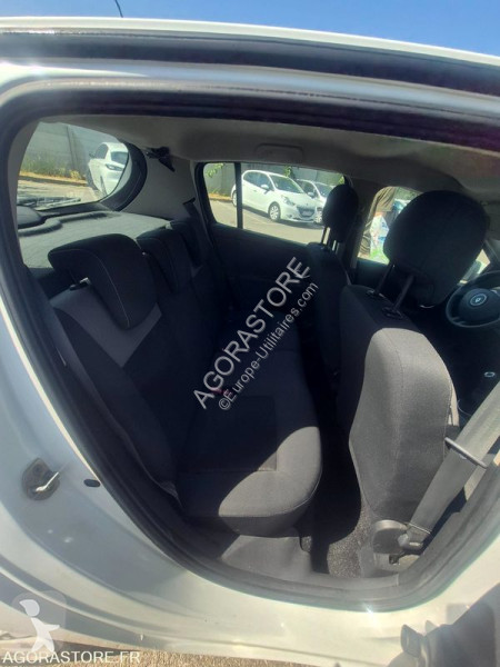 عربة نفعية Renault CLIO