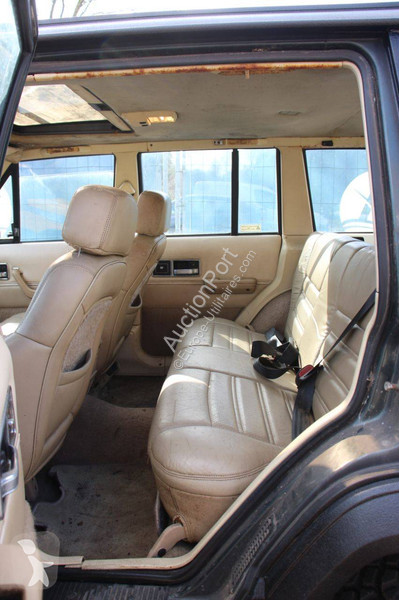 عربة نفعية Jeep Limited